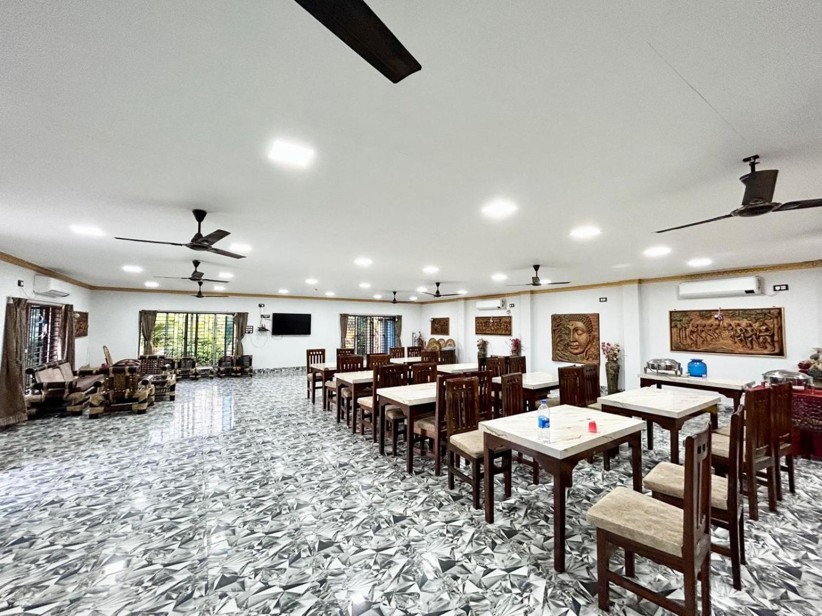 Palli Bangla Resort, Near Ruby Hospital, Anandapur Calcuta Exterior foto