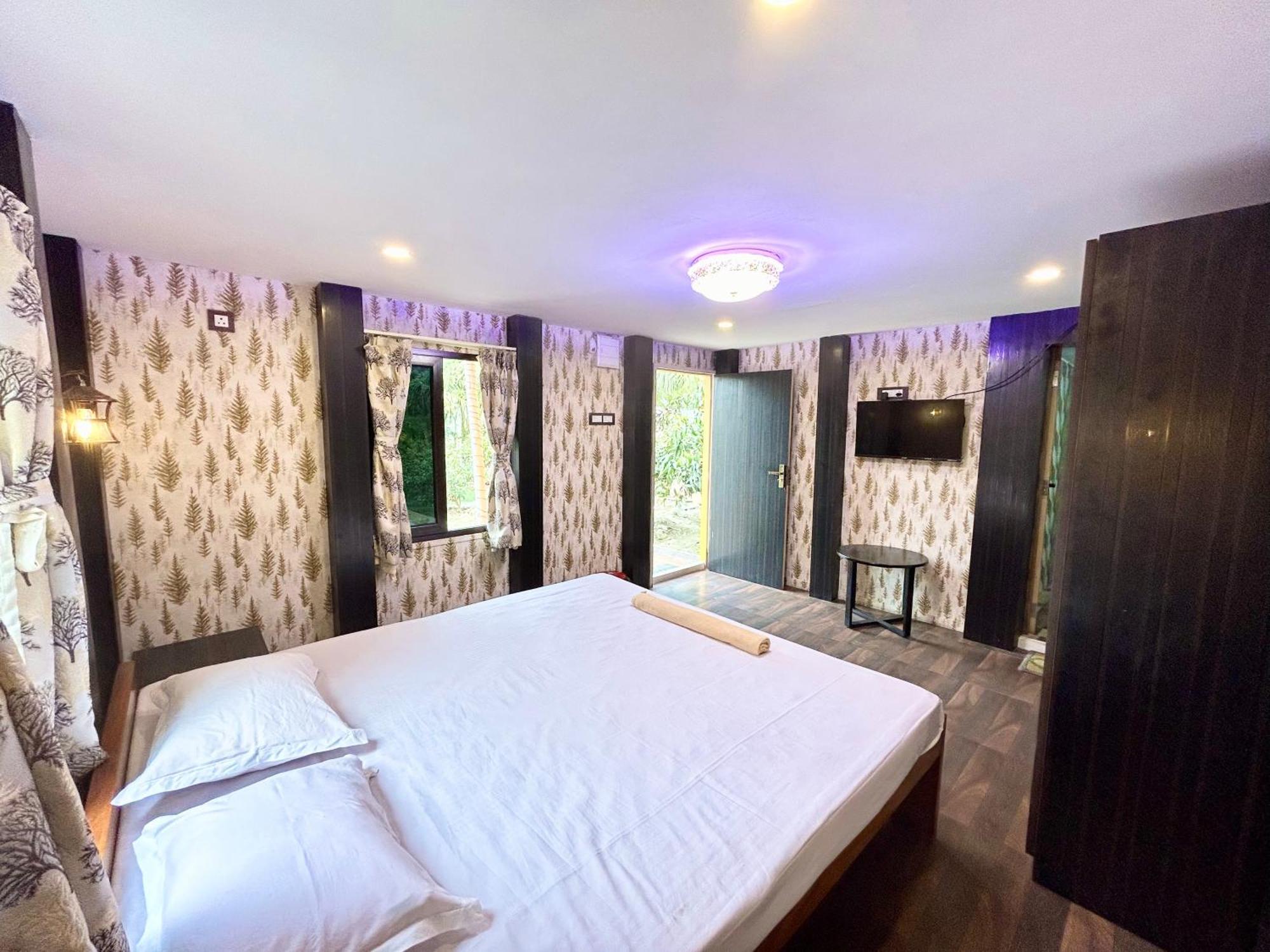 Palli Bangla Resort, Near Ruby Hospital, Anandapur Calcuta Exterior foto